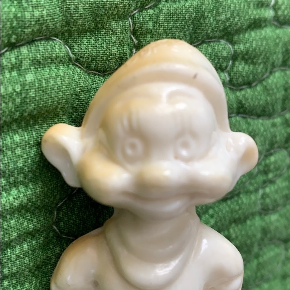 Antique Disney Dopey Dwarf figurine, chess piece? - Picture 4 of 7